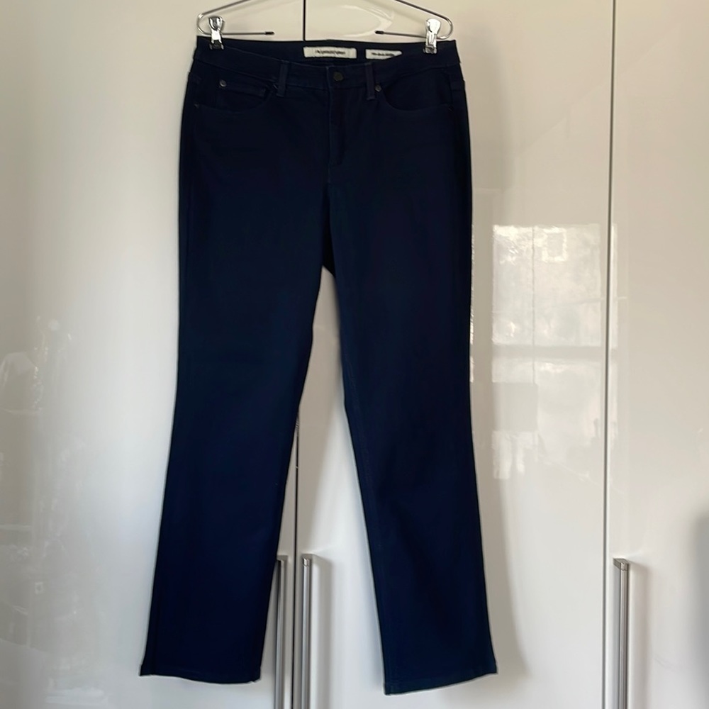 Jones New York Jeans Park Avenue Curve in Navy Blue Size-12 Petit NWOT
